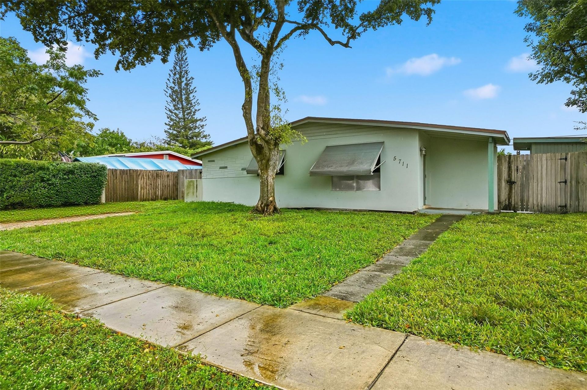 5711 SW 37th Court, Davie, FL 33314 Photo