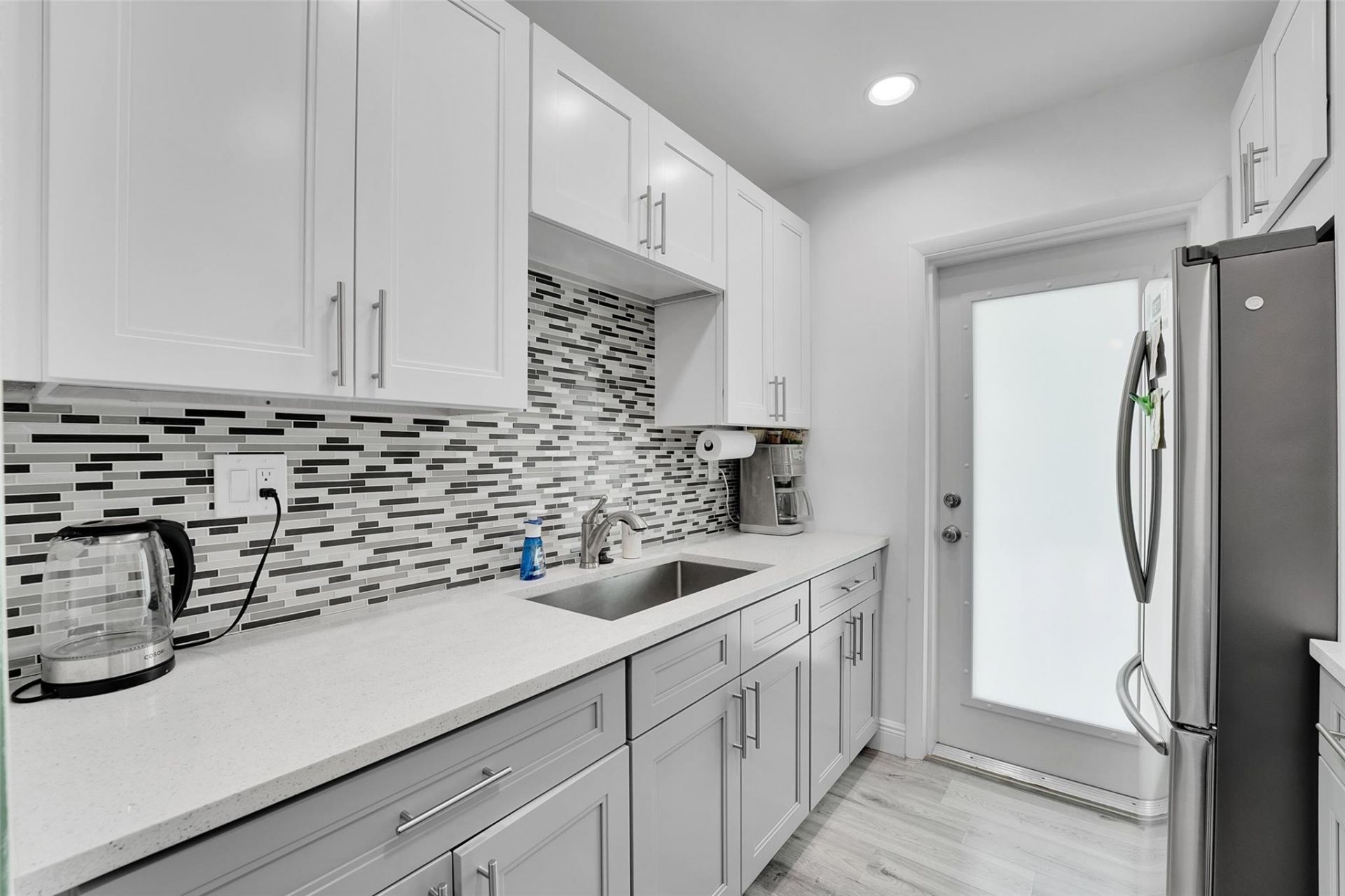 931 SE 9, Unit 17, Pompano Beach, FL 33060 Photo