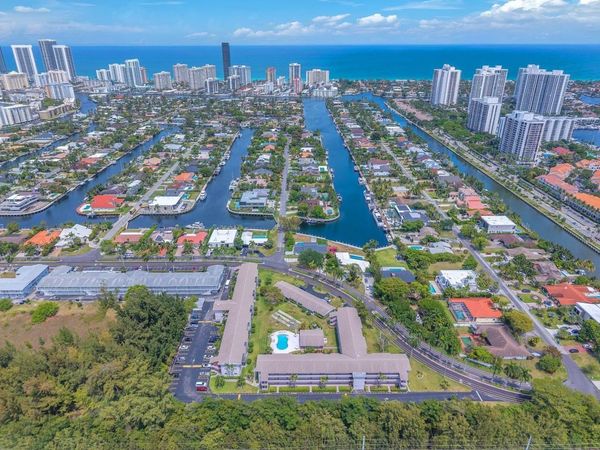 700 Layne Boulevard, Unit 301, Hallandale Beach, FL 33009