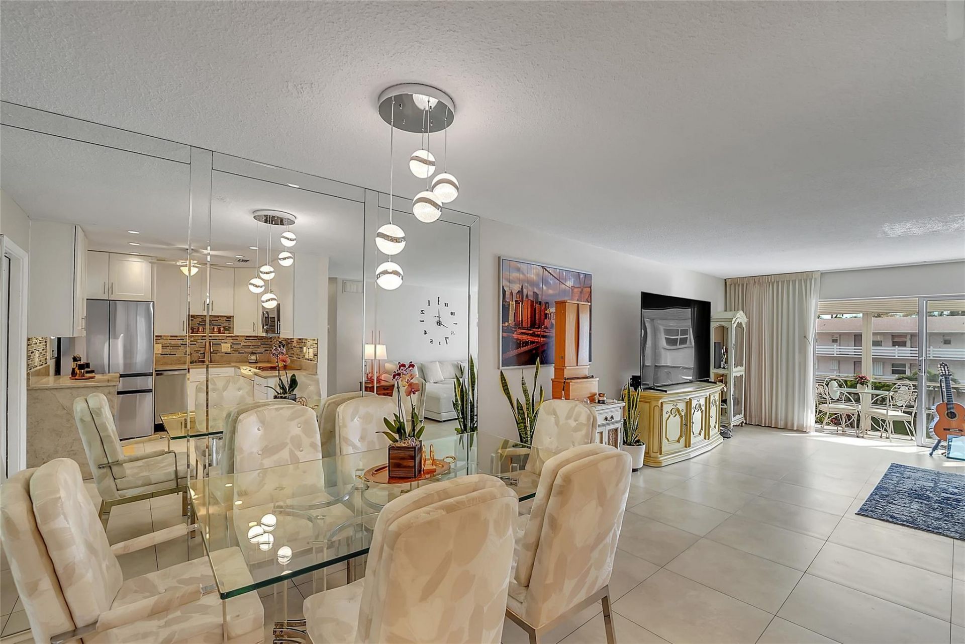 700 Layne Boulevard, Unit 301, Hallandale Beach, FL 33009 Photo
