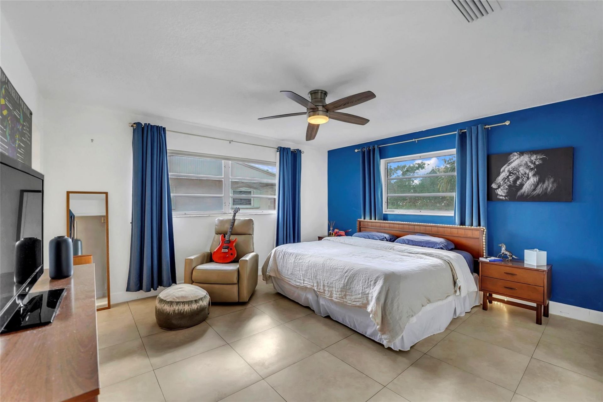 700 Layne Boulevard, Unit 301, Hallandale Beach, FL 33009 Photo