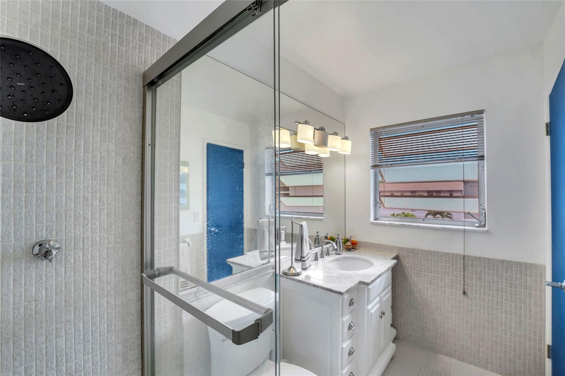 700 Layne Boulevard, Unit 301, Hallandale Beach, FL 33009 Photo