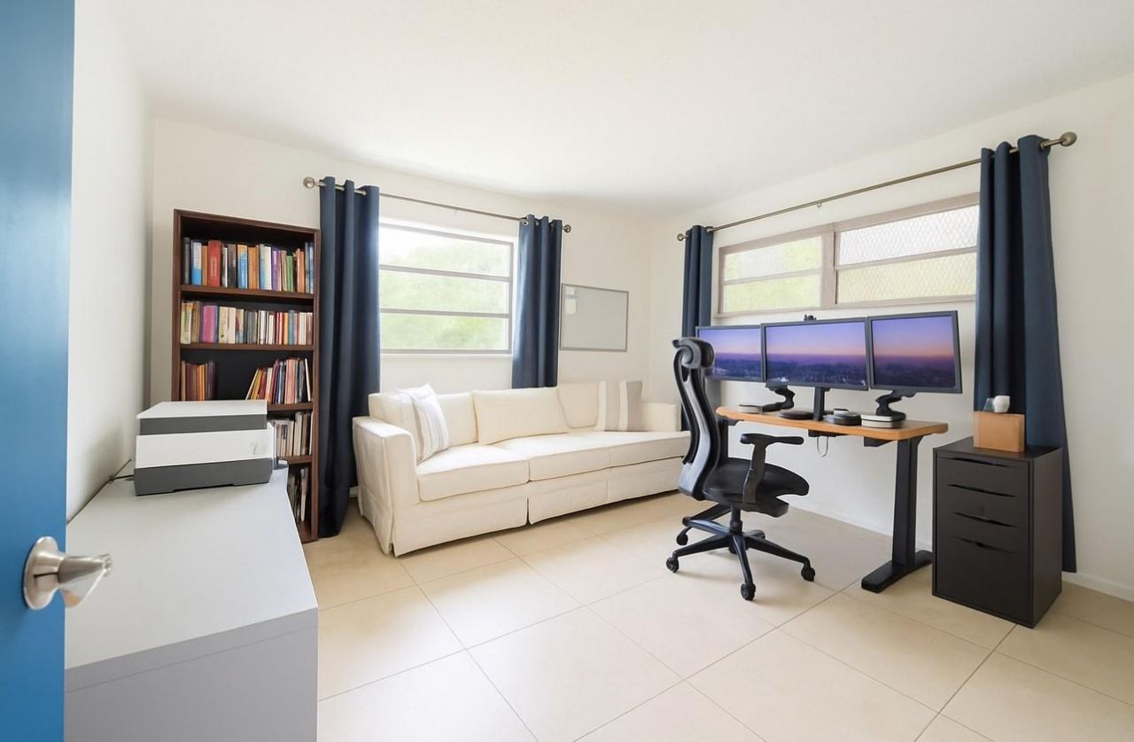 700 Layne Boulevard, Unit 301, Hallandale Beach, FL 33009 Photo