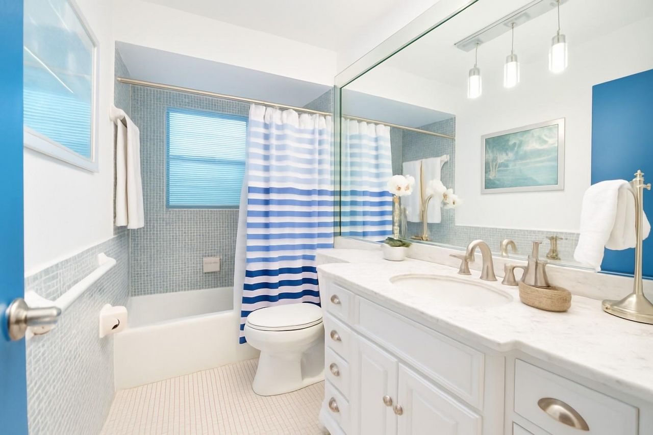 700 Layne Boulevard, Unit 301, Hallandale Beach, FL 33009 Photo