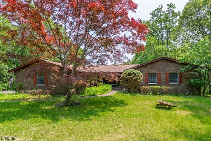 992 Stillwater Rd, Stillwater, NJ 07860 Main Photo