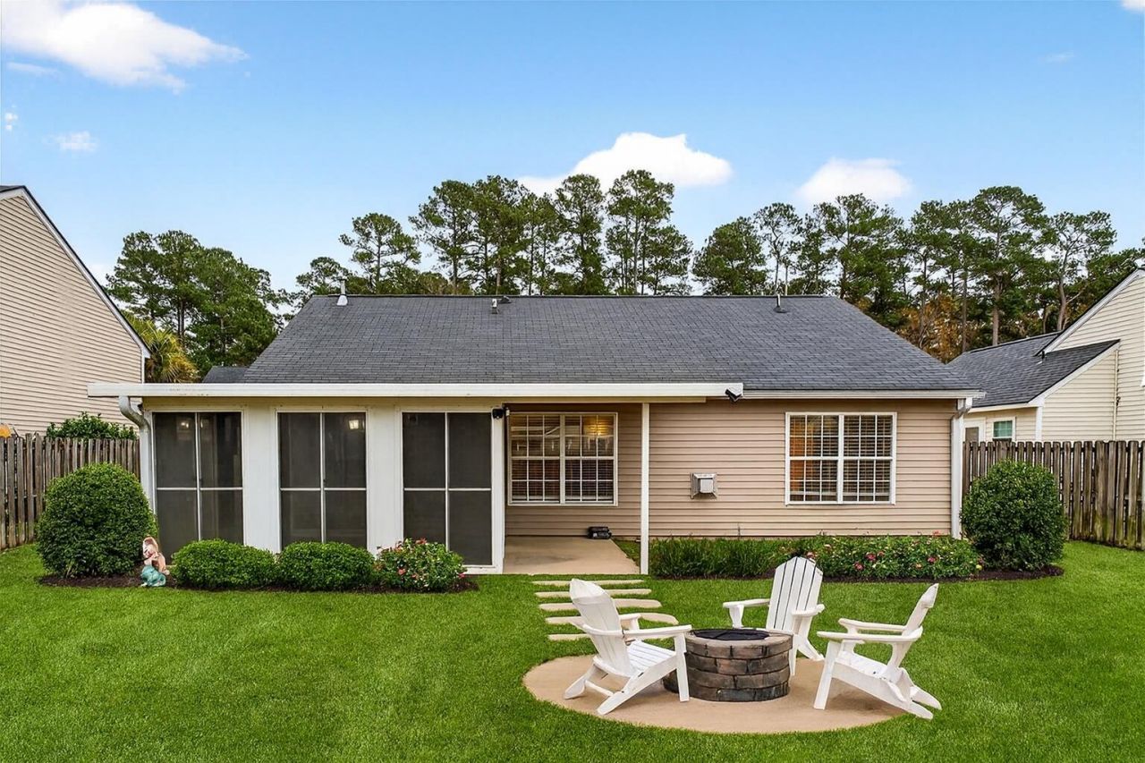 9711 Stockport Circle Photo 36