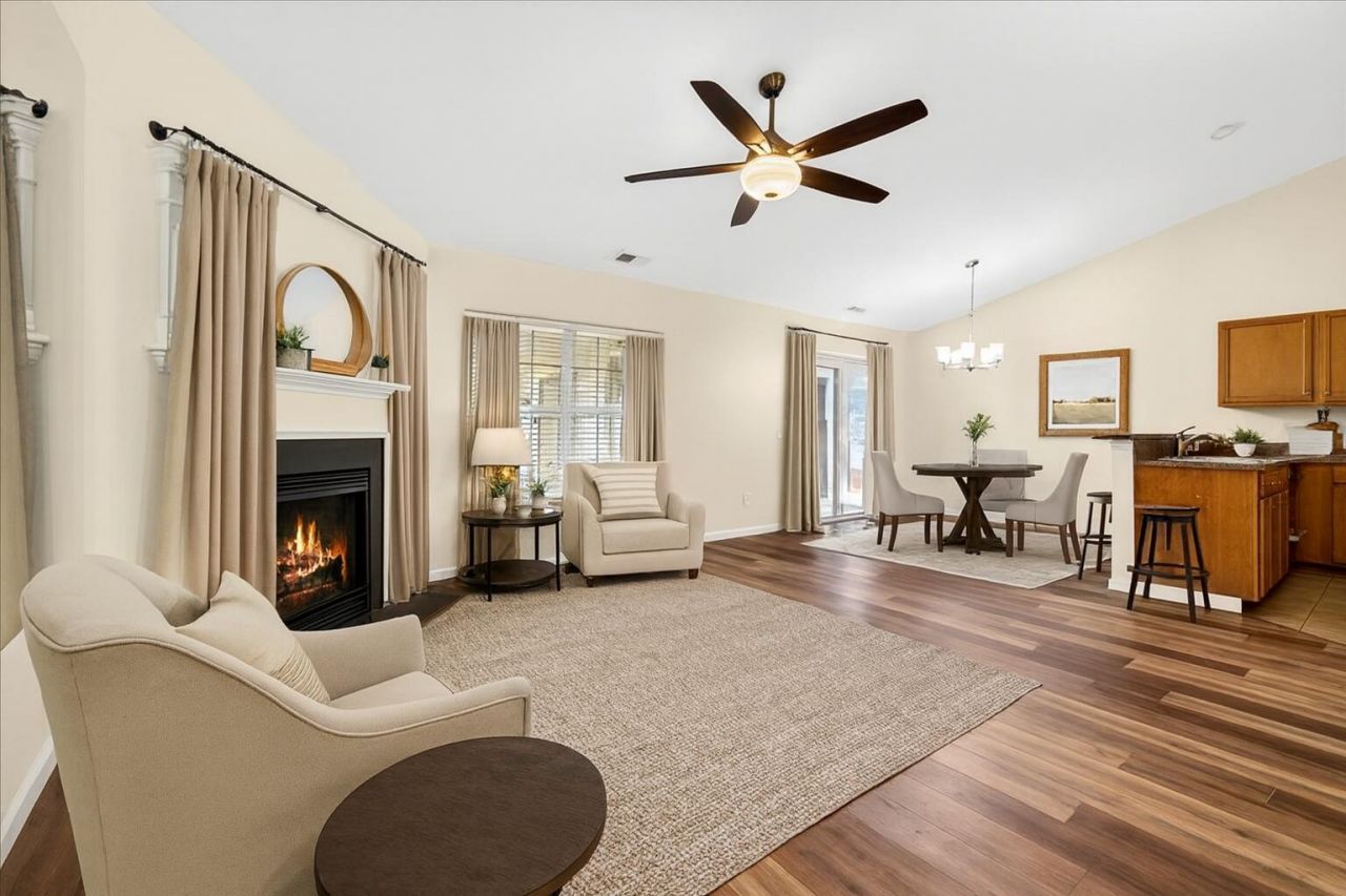 9711 Stockport Circle Photo 4