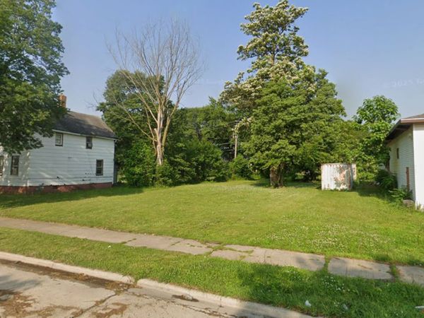 455 N Indiana Avenue, Kankakee, IL 60901