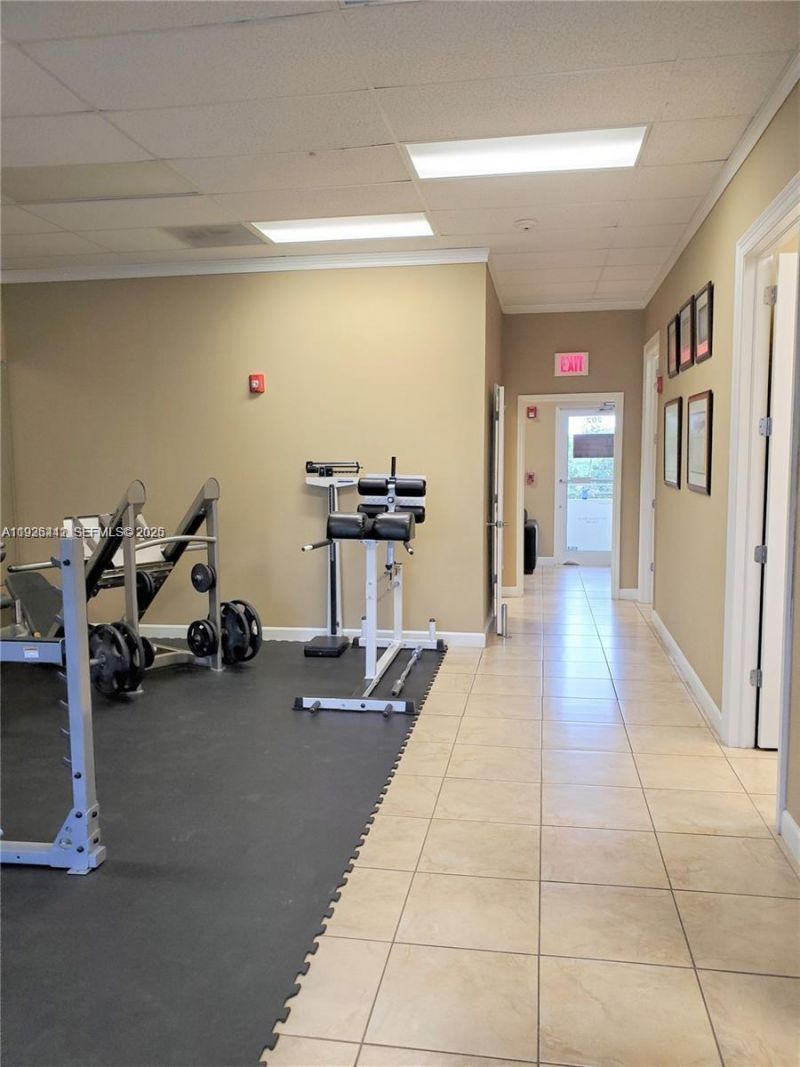 2751 Executive Park Dr, Unit 202, Weston, FL 33331 Photo