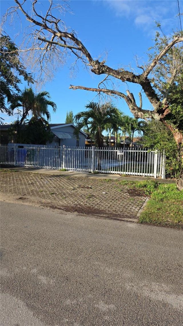 3300 NW 23rd Ave, Unit 1, Miami, FL 33142 Photo