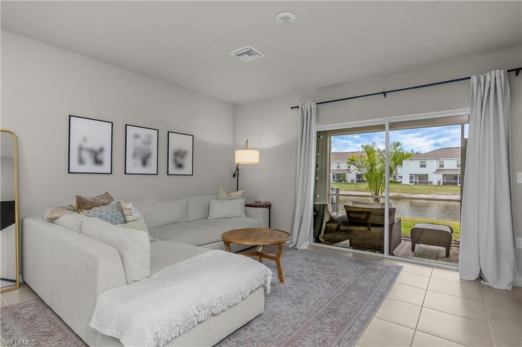 15436 Wildflower Cir, Naples, FL 34119 Photo