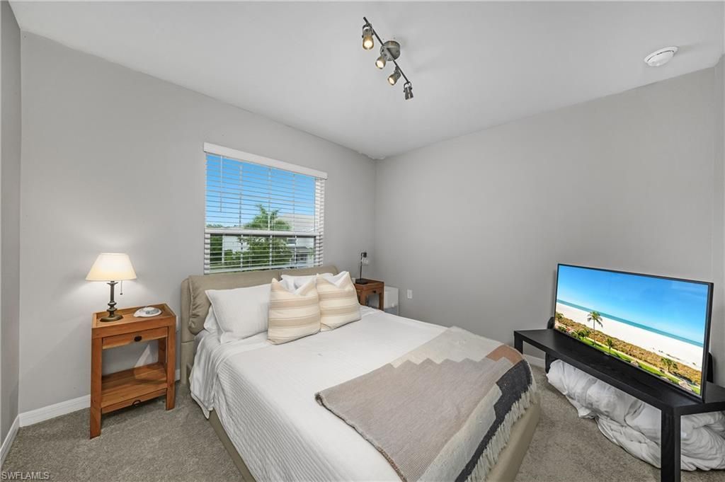 15436 Wildflower Cir, Naples, FL 34119 Photo