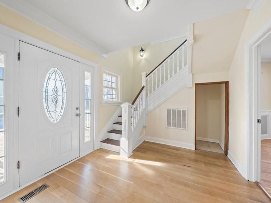 301 E Chestnut Street, Delmar, MD 21875 Main Photo