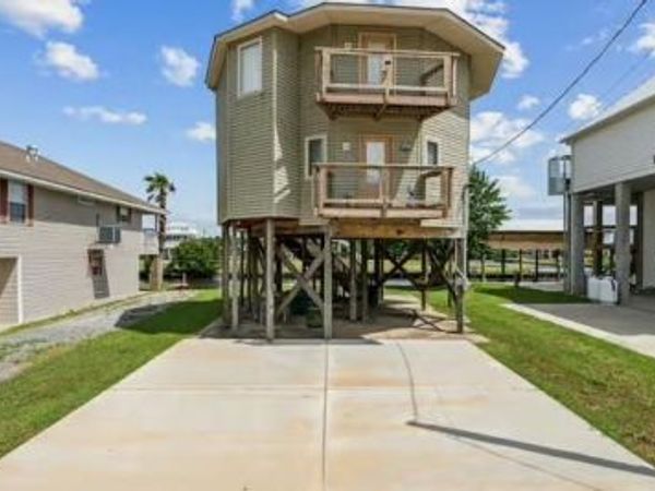 4058 DEVON Street, Bay St Louis, MS 39520