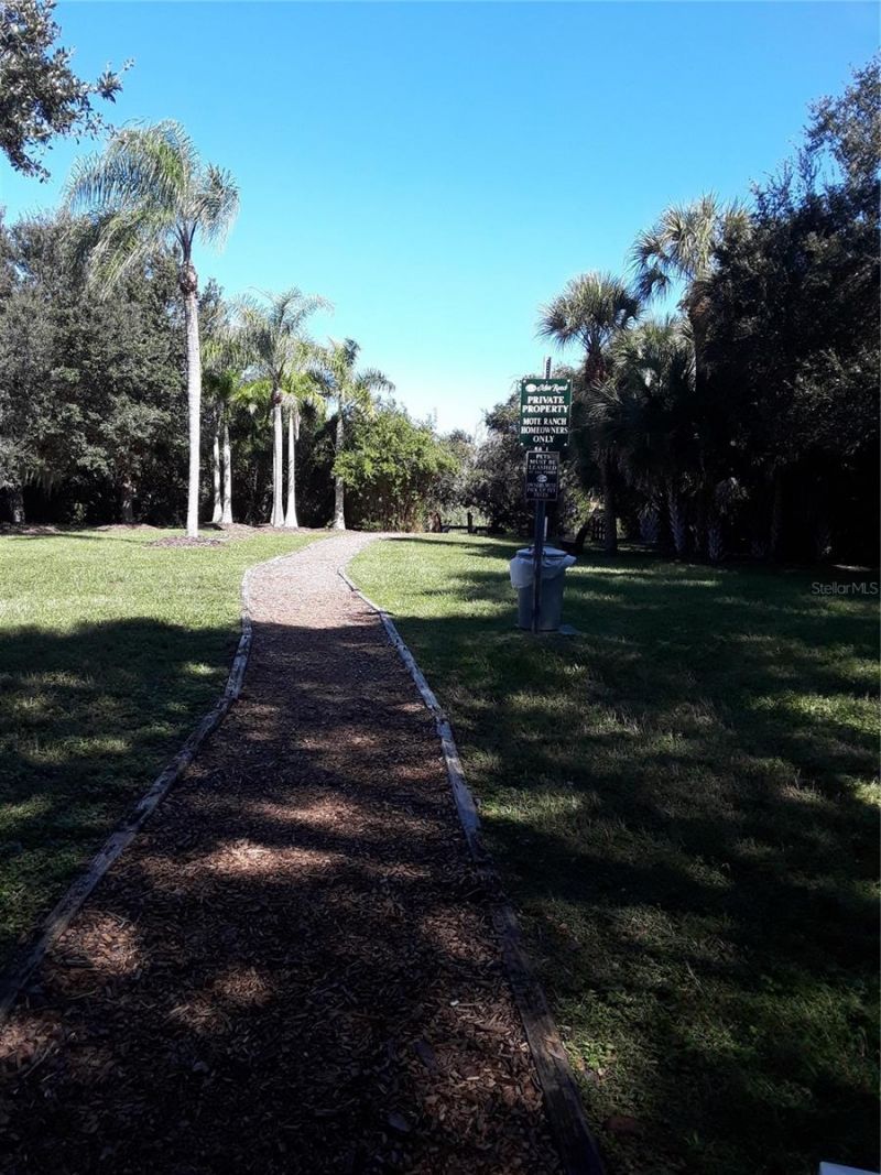 6826 Winslow Street, Sarasota, FL 34243 Photo