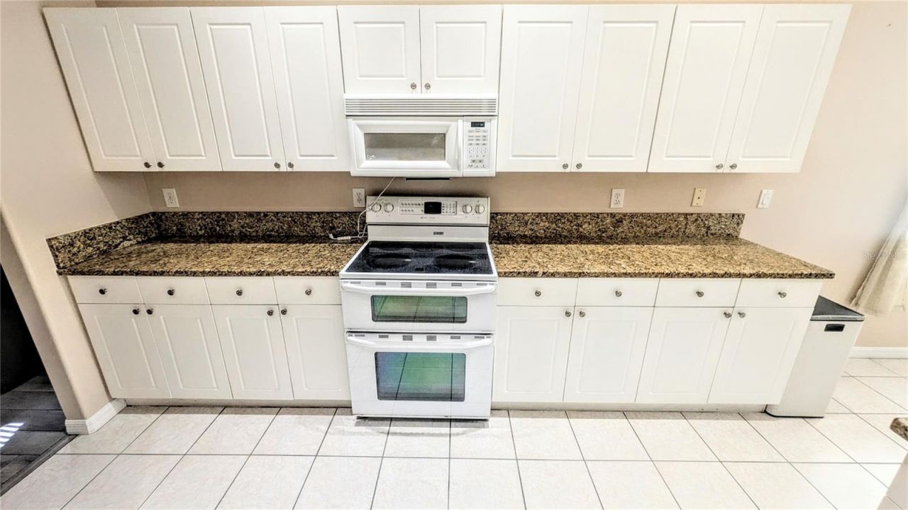 6826 Winslow Street, Sarasota, FL 34243 Photo