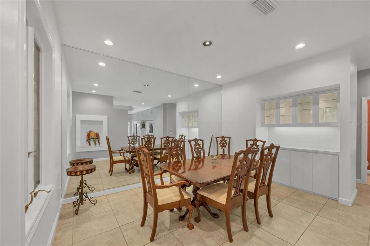 823 Carnoustie Drive, Venice, FL 34293 Photo