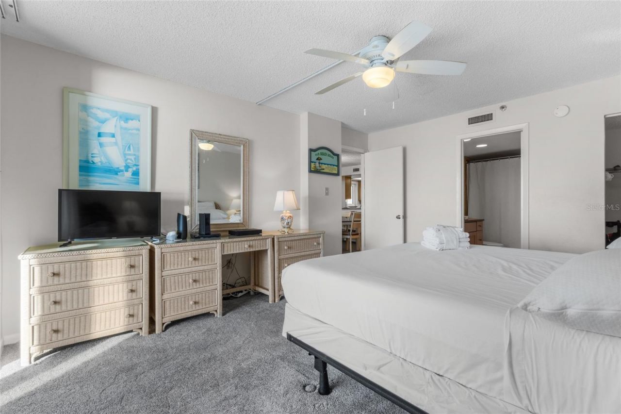 20040 Gulf Boulevard, Unit 605, Indian Shores, FL 33785 Photo