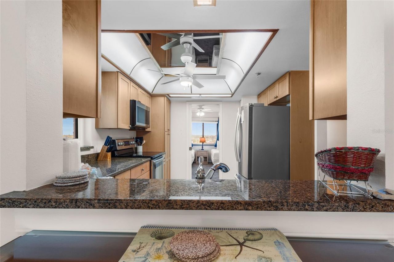 20040 Gulf Boulevard, Unit 605, Indian Shores, FL 33785 Photo