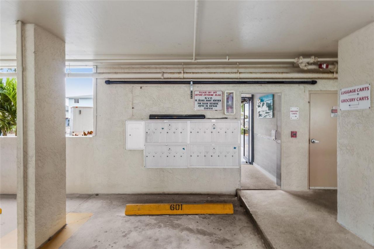 20040 Gulf Boulevard, Unit 605, Indian Shores, FL 33785 Photo