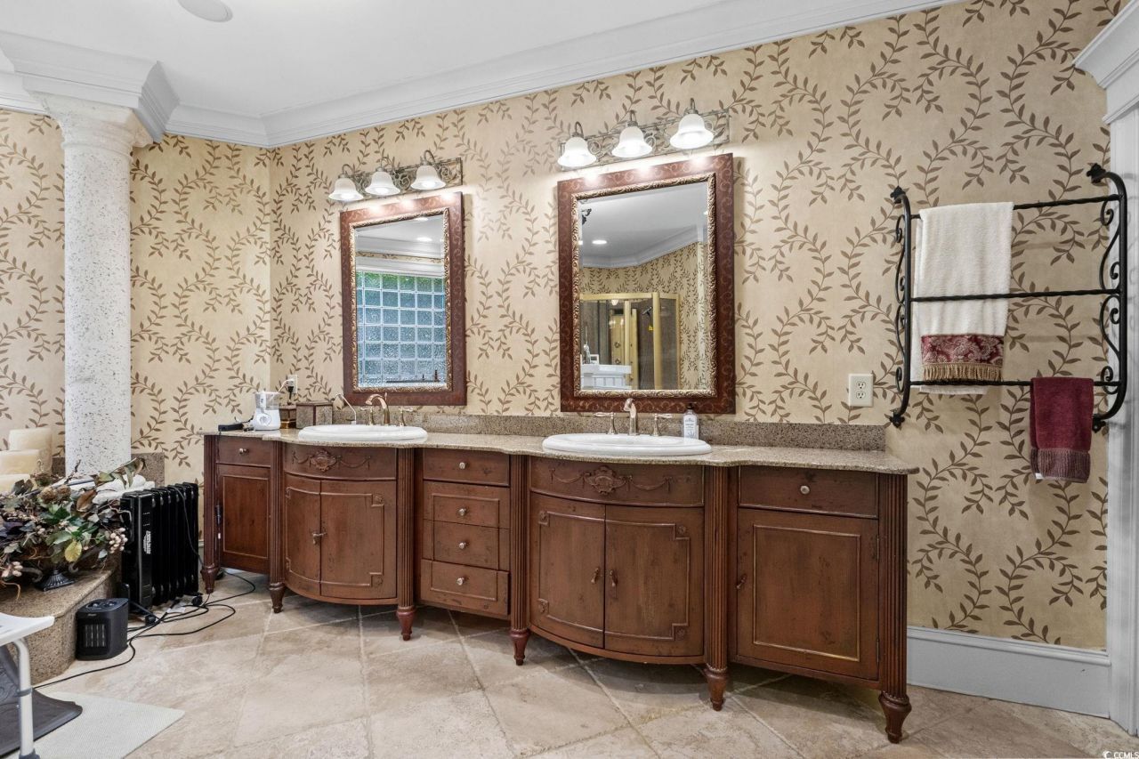 8747 Monaco Circle Photo 20