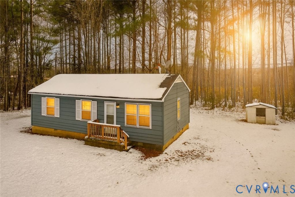 3867 Longview Drive, Kenbridge, VA 23944 Main Photo