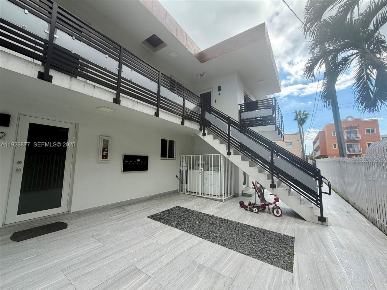 1629 SW 3rd St, Unit 2, Miami, FL 33135 Photo