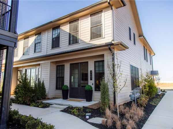 4607 S 47th Street, Rogers, AR 72758