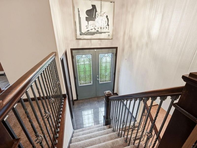 2840 Manola Drive, Columbus, OH 43209 Photo 2