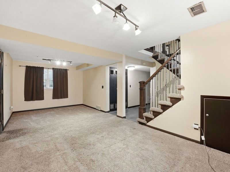 2840 Manola Drive, Columbus, OH 43209 Photo 21