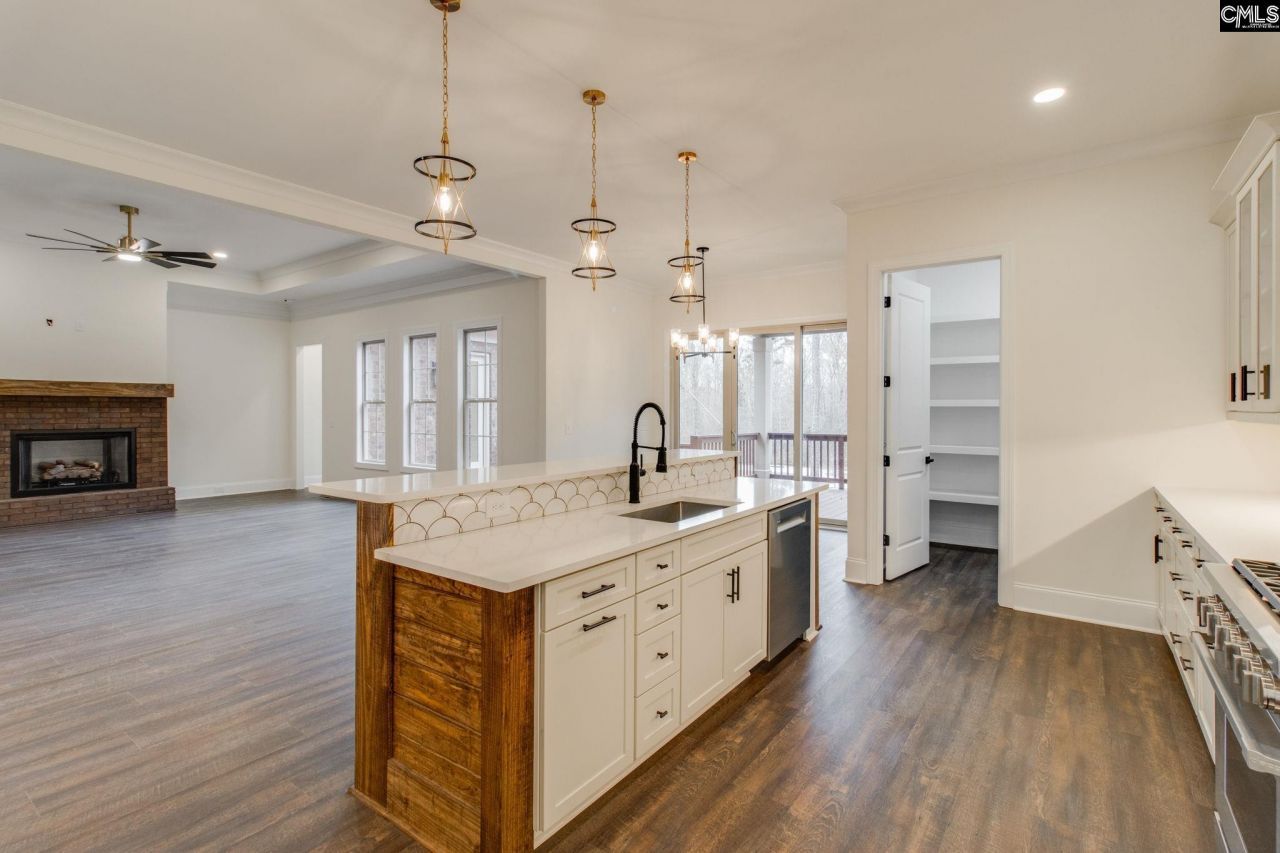 207 W Arrowleaf Lane Photo 8