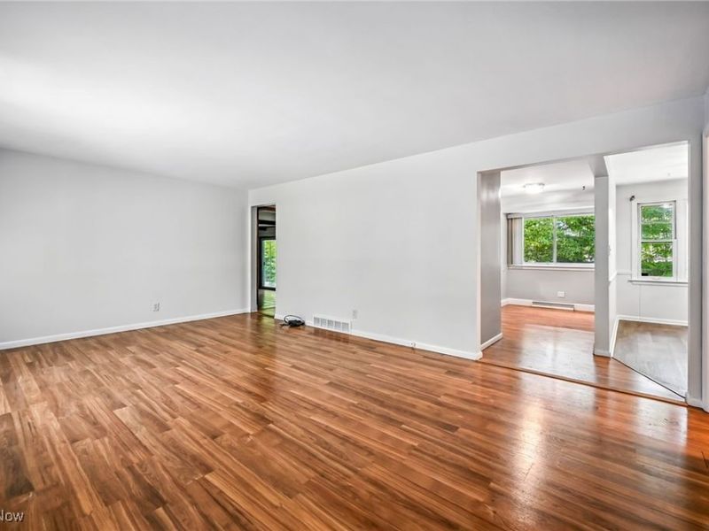 675 Blueberry Hill Drive, Canfield, OH 44406 Photo 12