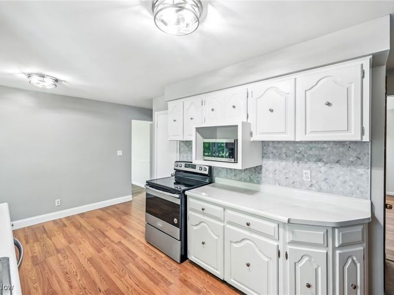 675 Blueberry Hill Drive, Canfield, OH 44406 Photo 16