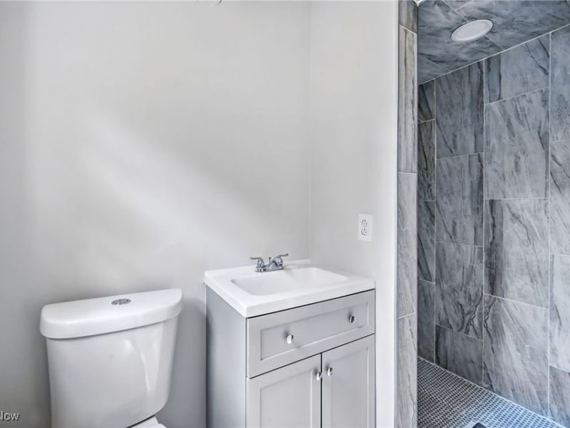 675 Blueberry Hill Drive, Canfield, OH 44406 Photo 32