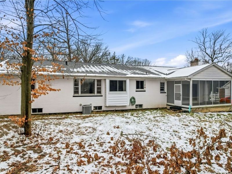 675 Blueberry Hill Drive, Canfield, OH 44406 Photo 5