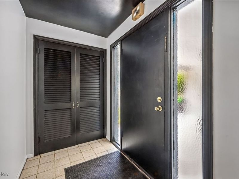 675 Blueberry Hill Drive, Canfield, OH 44406 Photo 9