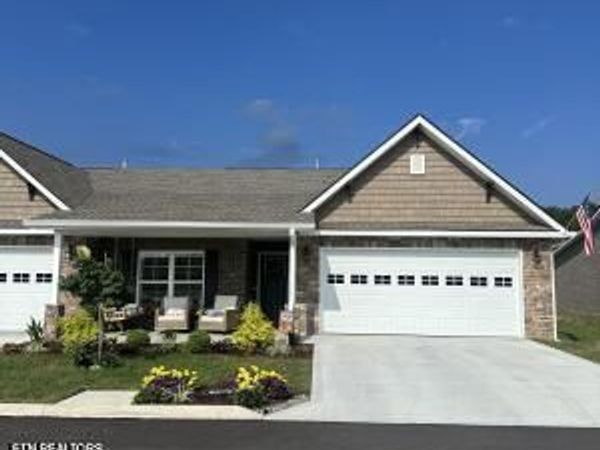 635 Snowflower Circle, Pigeon Forge, TN 37863