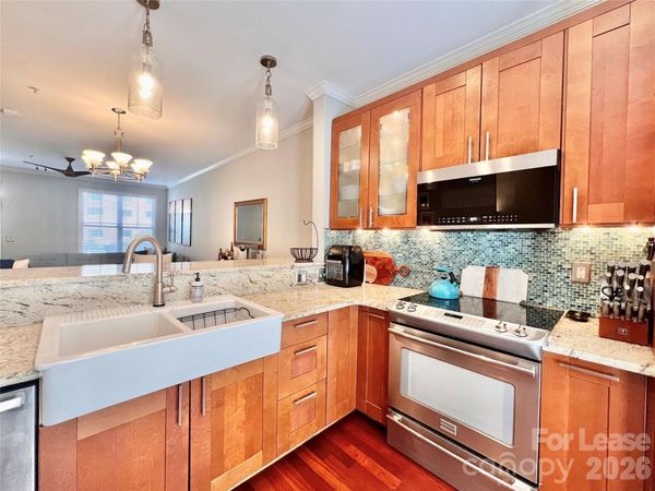 833 W 4th Street, Charlotte, NC 28202