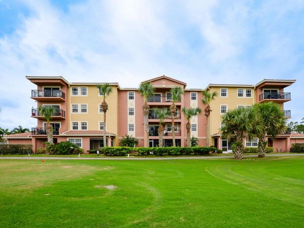 4190 Gator Greens Way, Unit 35, Fort Pierce, FL 34982