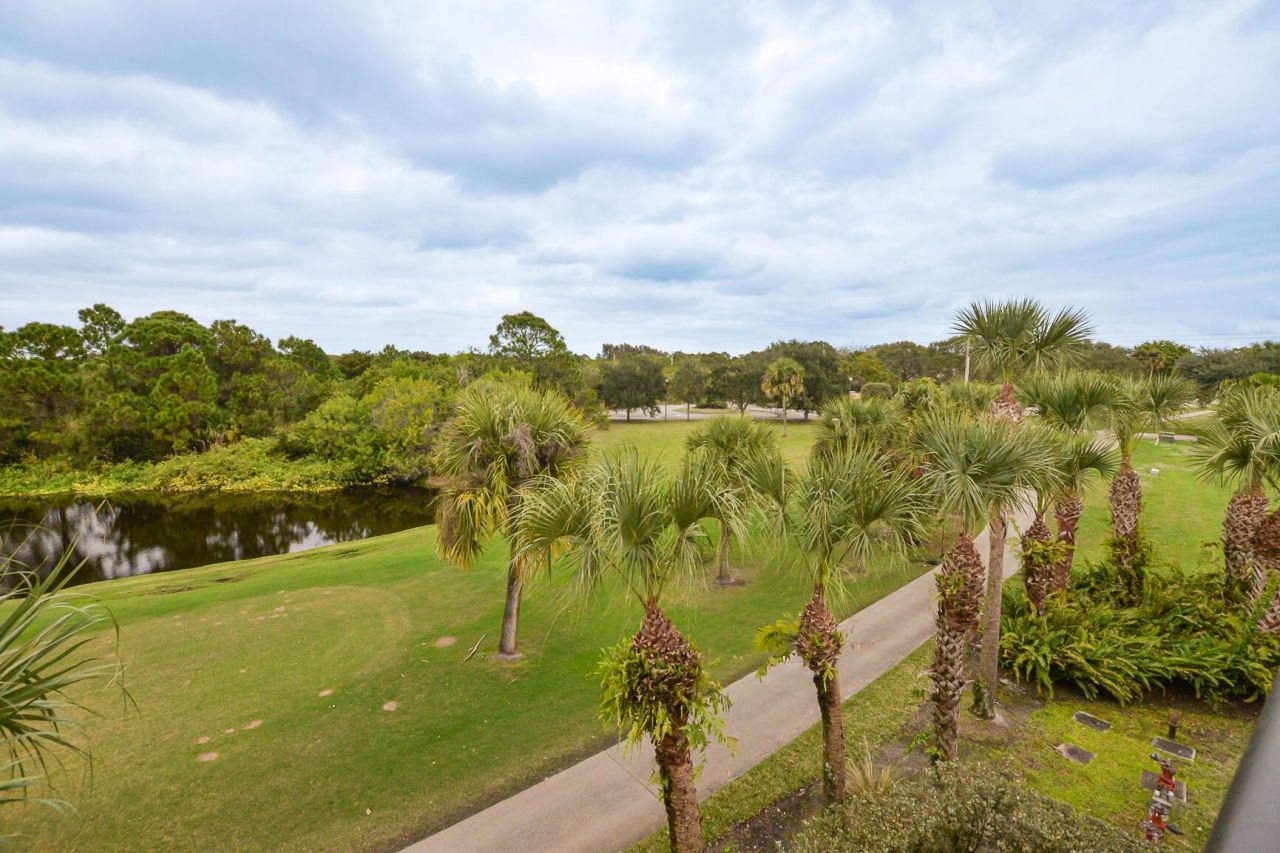 4190 Gator Greens Way, Unit 35, Fort Pierce, FL 34982 Photo