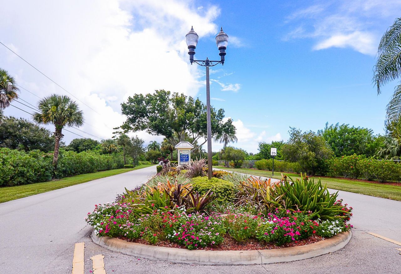 4190 Gator Greens Way, Unit 35, Fort Pierce, FL 34982 Photo