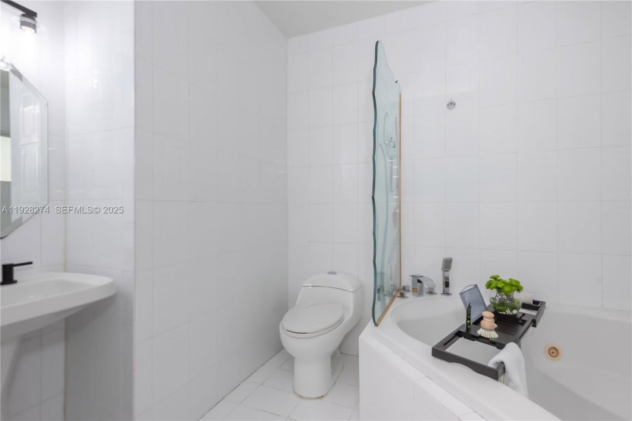 10511 SW 122nd Ct, Miami, FL 33186 Photo