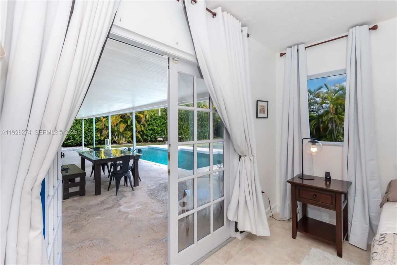 10511 SW 122nd Ct, Miami, FL 33186 Photo