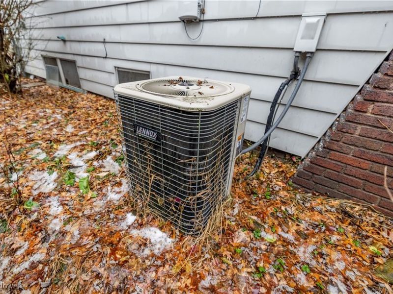 222 Central Parkway Avenue SE, Warren, OH 44483 Photo 33