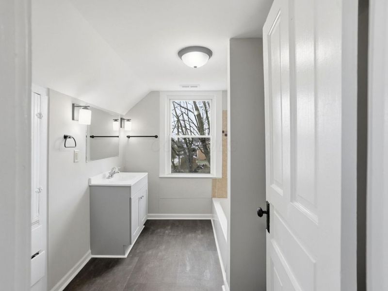 200 Washington Avenue, London, OH 43140 Photo 37