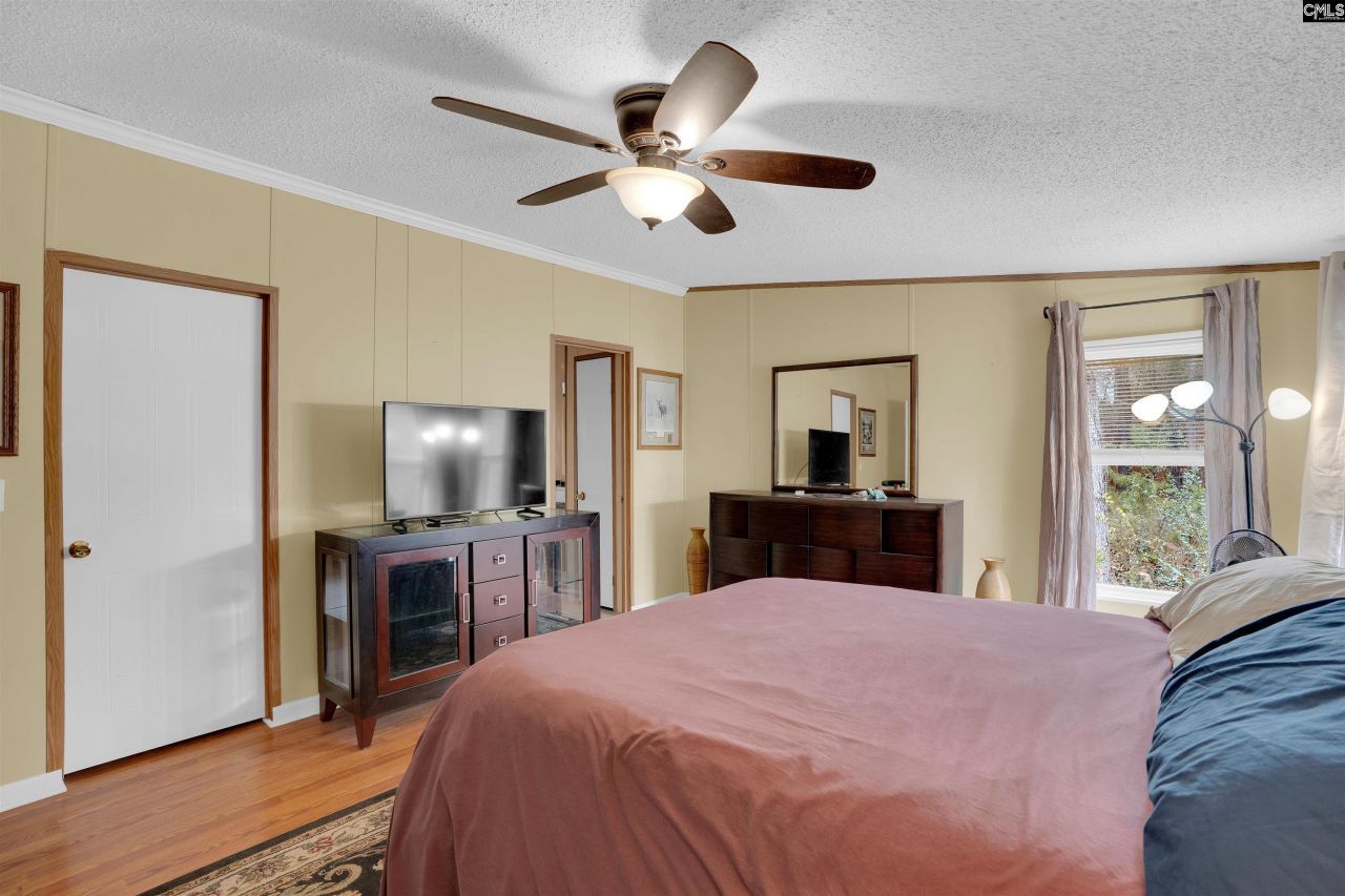 577 Twin Ponds Road Photo 31