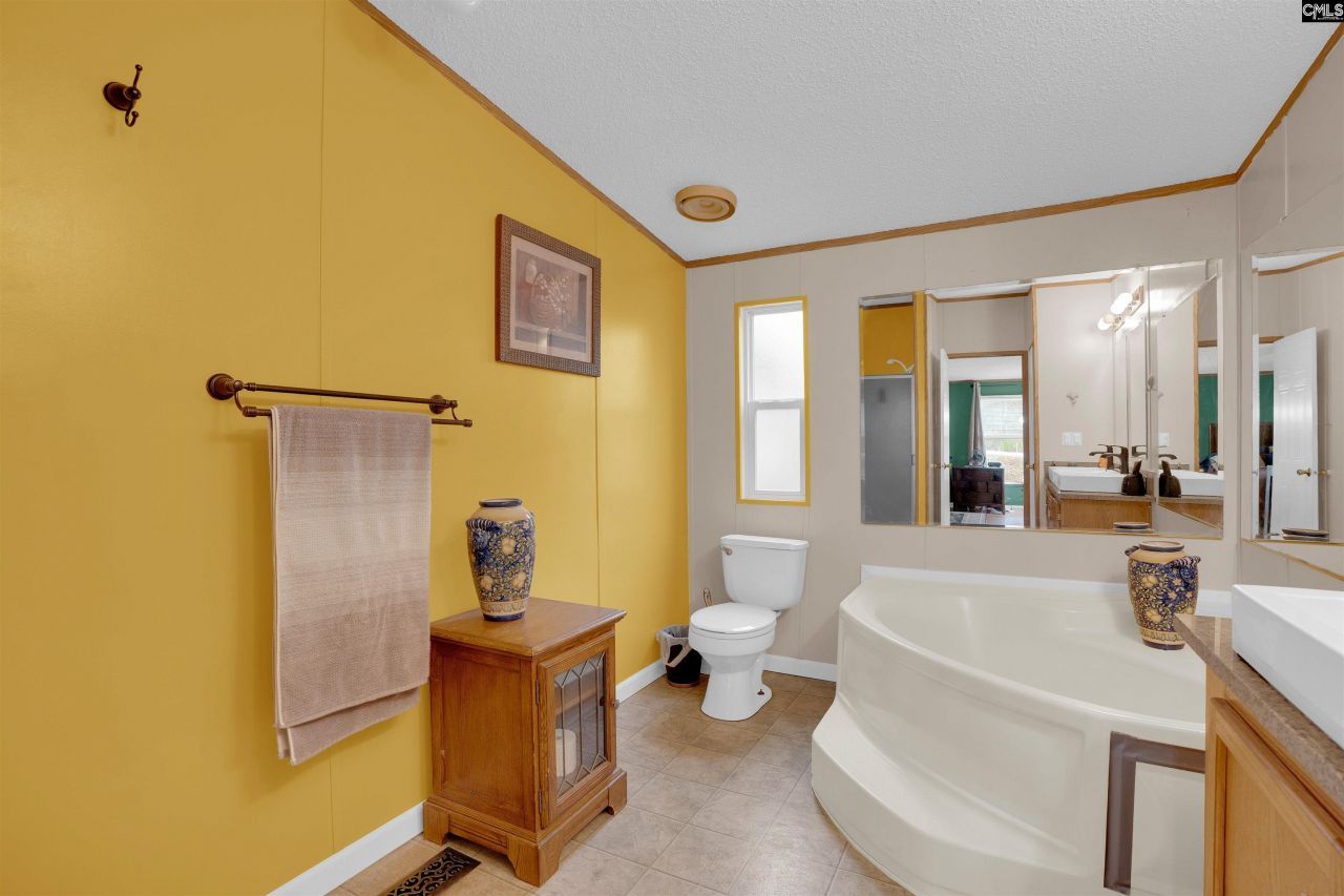 577 Twin Ponds Road Photo 35