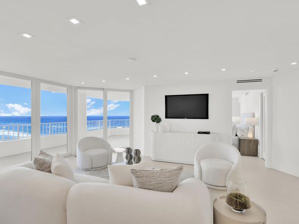 550 S Ocean Boulevard, Unit 1001, Boca Raton, FL 33432