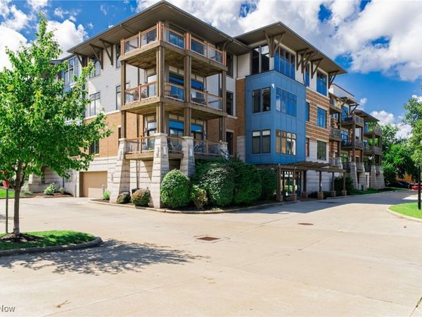 1403 Copper Trace, Unit 304, Cleveland, OH 44118