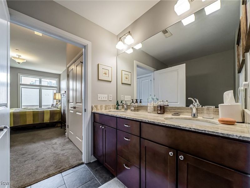 1403 Copper Trace, Unit 304, Cleveland, OH 44118 Photo 19